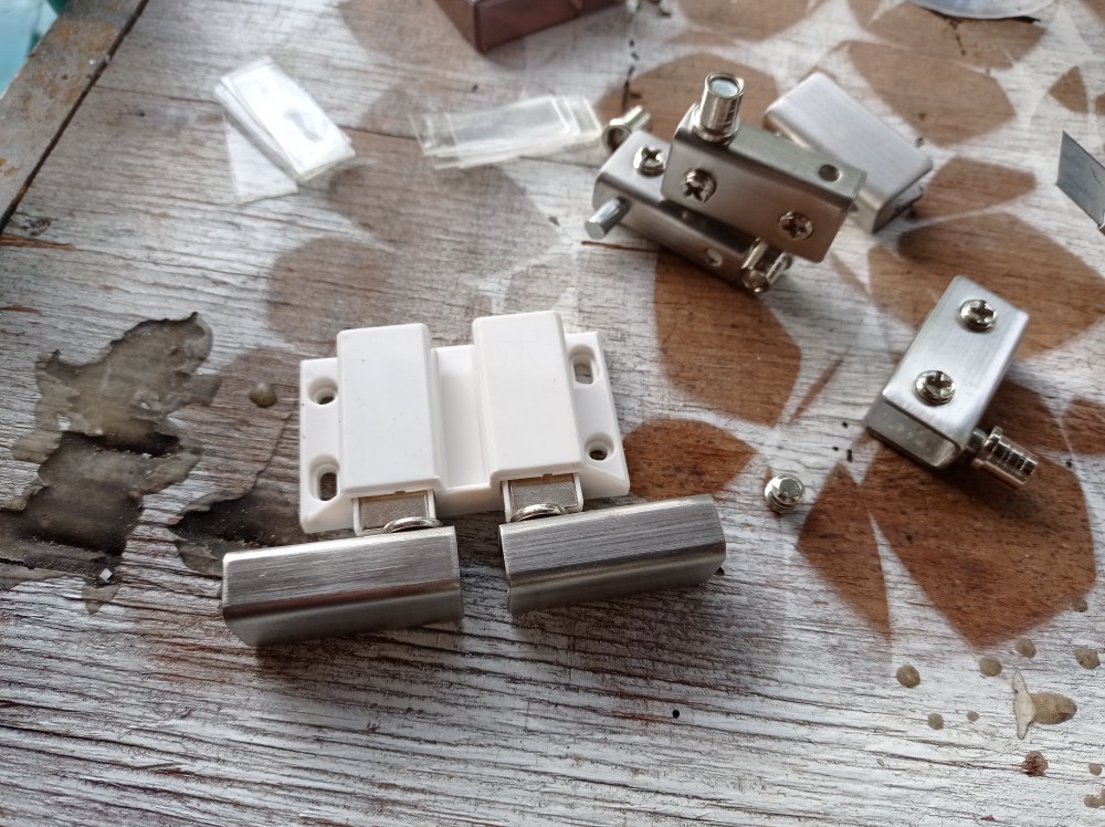 Engsel Pivot Double + Push Open Double 2 Pintu Kaca