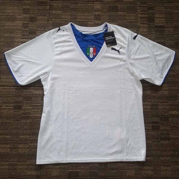 Jersey Retro Italy Away 2006