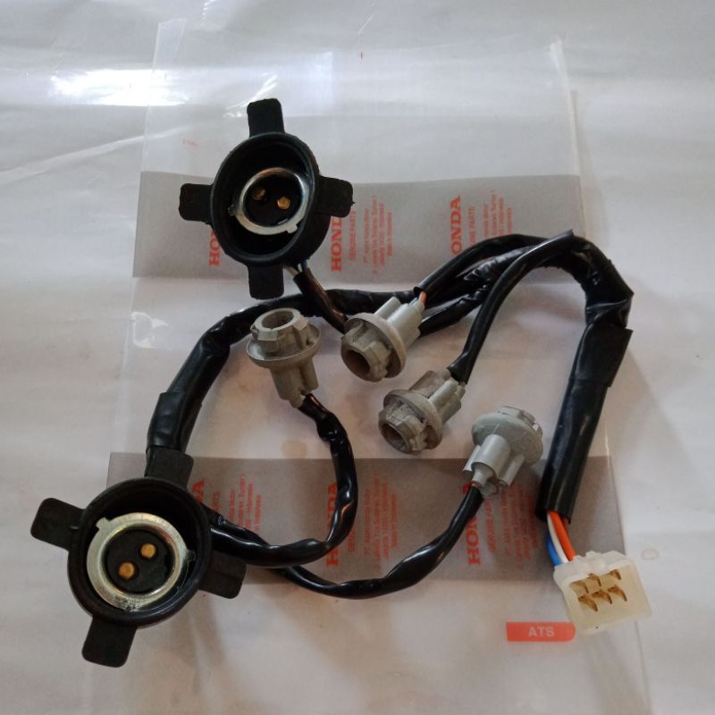 PITING FITING RUMAH LAMPU DEPAN VARIO TECHNO 110 KARBU