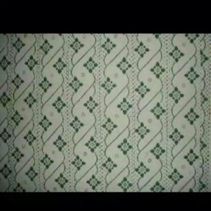 Roll cat motif