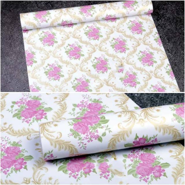 Grosir Murah Wallpaper Sticker dinding Warna dasar  putih Motif Batik Bunga Ungu dan hijau daun