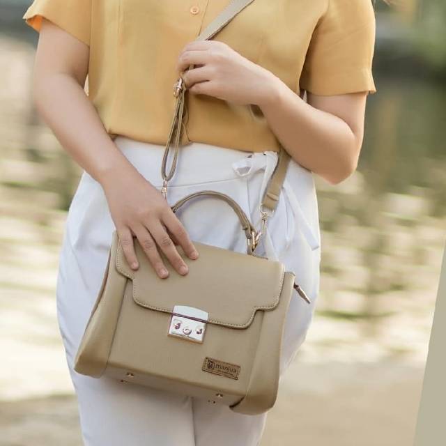 Tas wanita by Manjua ( Mocca)