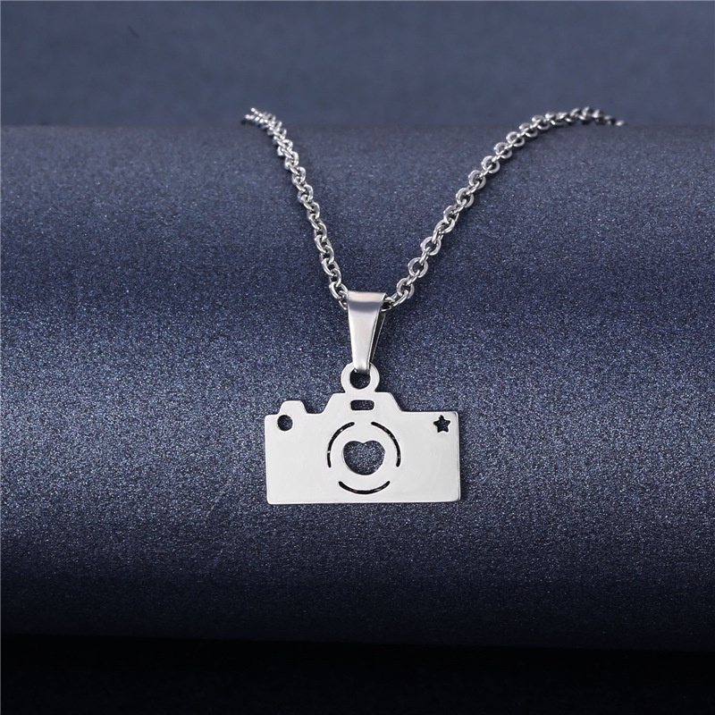 Fashion Baru Mori a stainless steel hollow jantung kamera kalung wanita fashion kamera klavikula ran