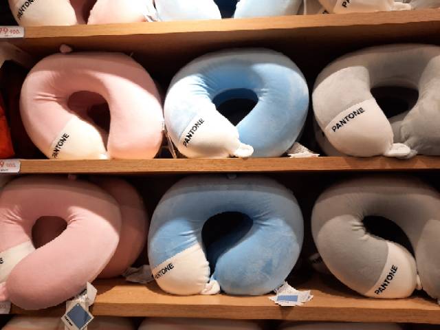 Bantal Leher/ Bantal Empuk Miniso Original