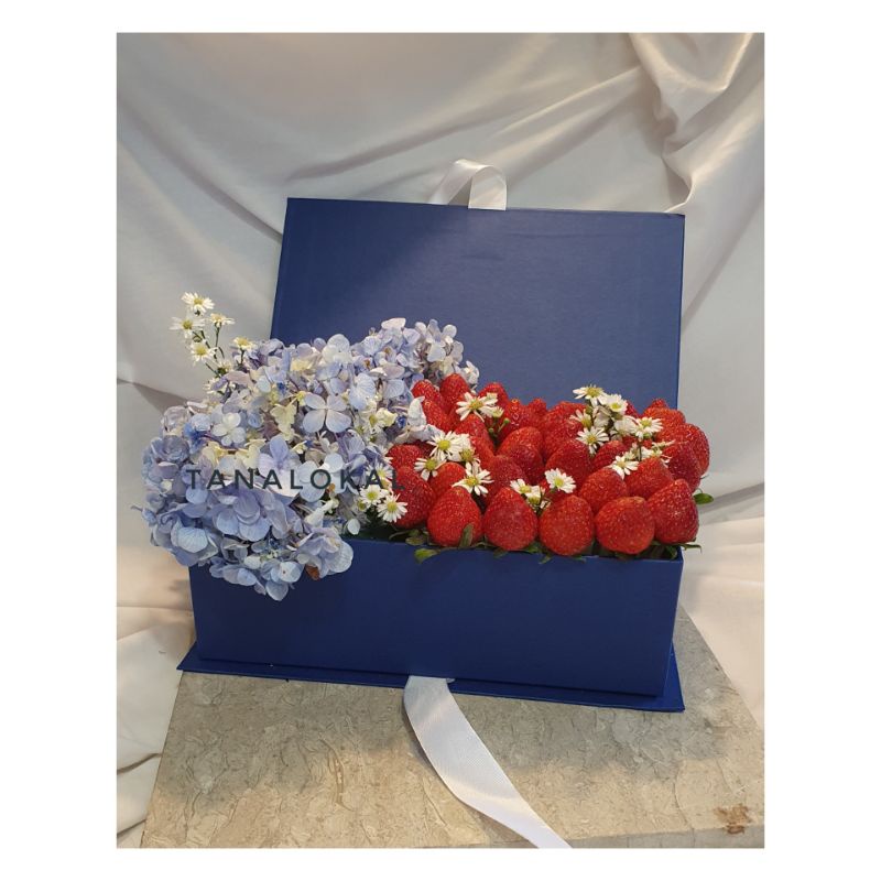 

Hampers Strawberry Flowers Bouquets