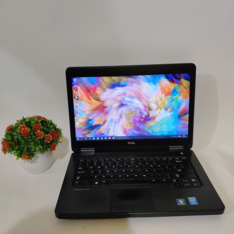 laptop gaming dan desain Dual Vga Nvidia 2gb - core i5 - ram 8gb - dell latitude e5440