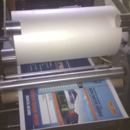 

Plastik Laminasi Panas Roll Glossy Doff 39cm Thermal Hot Roll Laminating Laminated Plastic 390mm