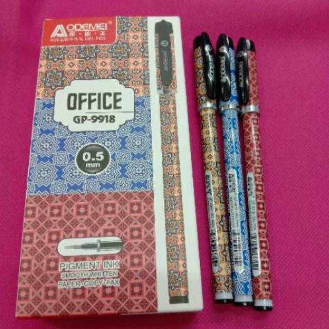 

PULPEN GEL / PULPEN GEL OFFICE BATIK ( 0,5 mm) ISI 12 PCS