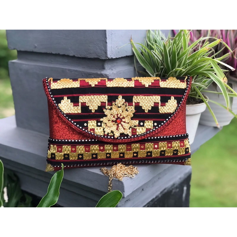 TAS WANITA / CLUTH WANITA/ DOMPET/ CLUTH TAPIS/ CLUTH PANDAN/ DOMPET TAPIS LAMPUNG/ DOMPET ETNIK/ TA