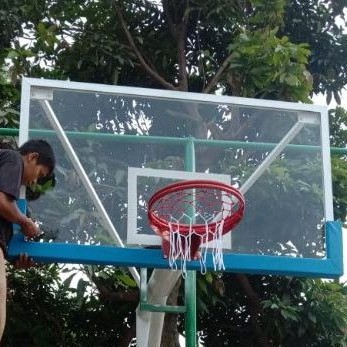 

Papan pantul Basket Akrilik Bening 15mm / 1050 x 1800 mm Ring Per 2