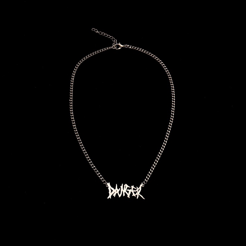 Kalung Rantai Dengan Liontin Duri Motif Tulisan Gaya Hip Hop Punk