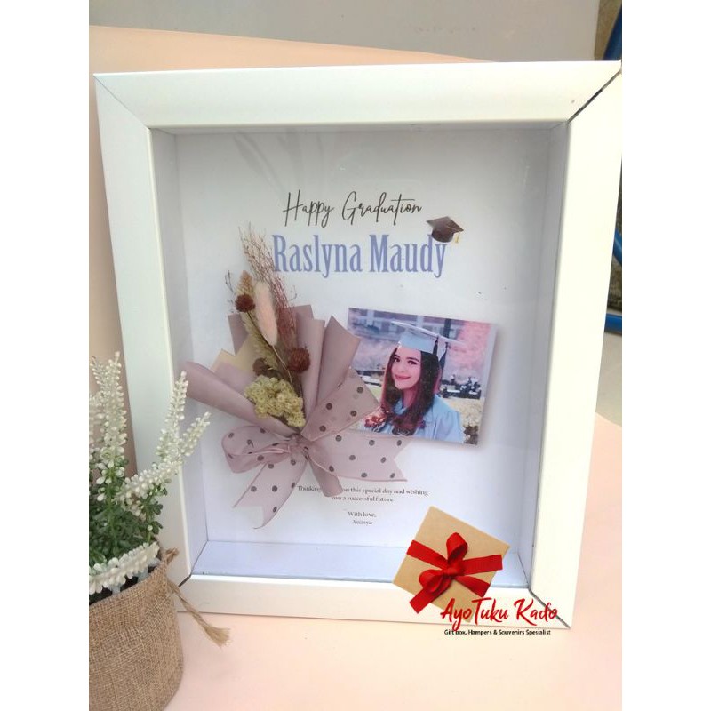 Pigura Bunga Edelweiss / Frame 3D / Pigura 3D / pigura Pop Up / Pigura Wisuda /Kado Wisuda