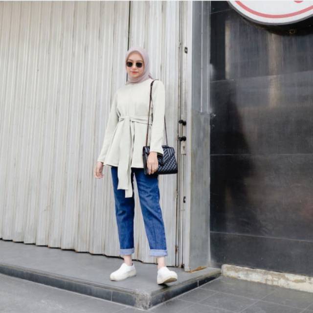 RUBY BLOUSE by Vanilla Hijab