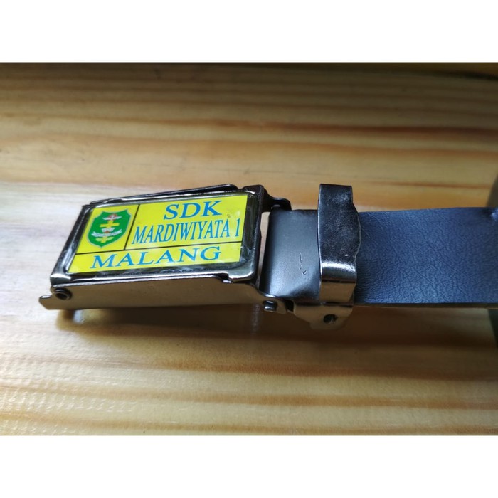 Sabuk Logo Sekolah  / Custom Ikat pinggang Logo Sekolah  ukuran 2,5cm Untuk Anak SD  ( min pembelian 50 pcs )