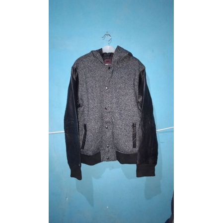 Jaket Varsity Hawk Kulit