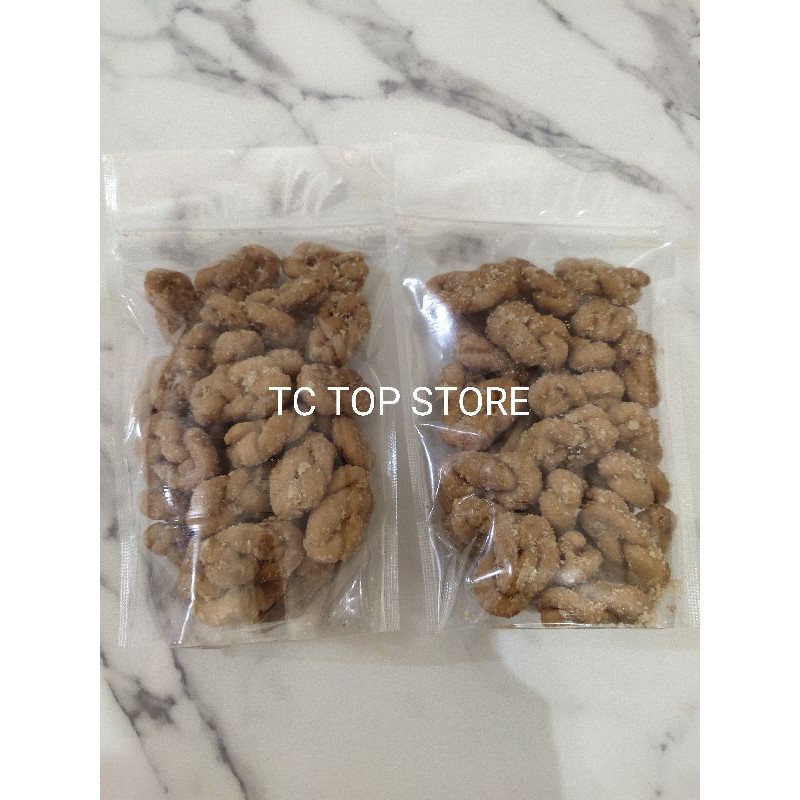 

Kue tambang 1/2 kg / Kue kepang / kue untir-untir / soako bagansiapiapi