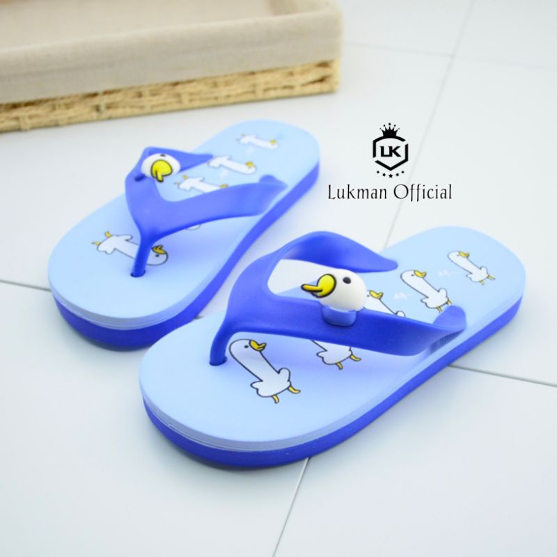 Sandal Anak-anak Musim Panas Kecantikan Jembatan Anak-anak Sandal Jepit Anak Laki-laki dan Perempuan Indoor Clip-On Non-Slip Sandal Sepatu Pantai