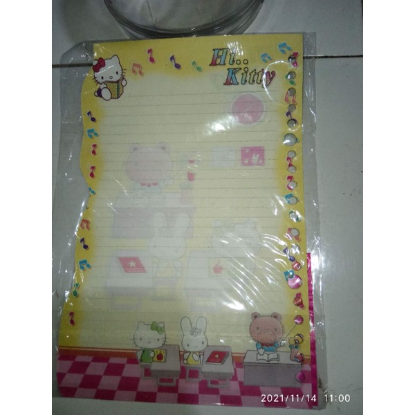 

Isi binder mainan anak-anak berhadiah puzzle dinosaurus