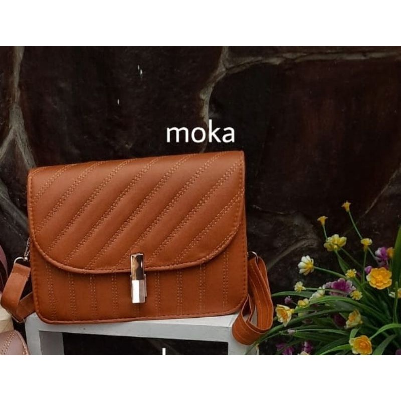 Tas wanita maya sling bag