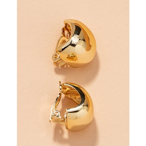 LRC Anting Jepit Fashion Golden Smooth Curved Alloy Non-pierced P60483