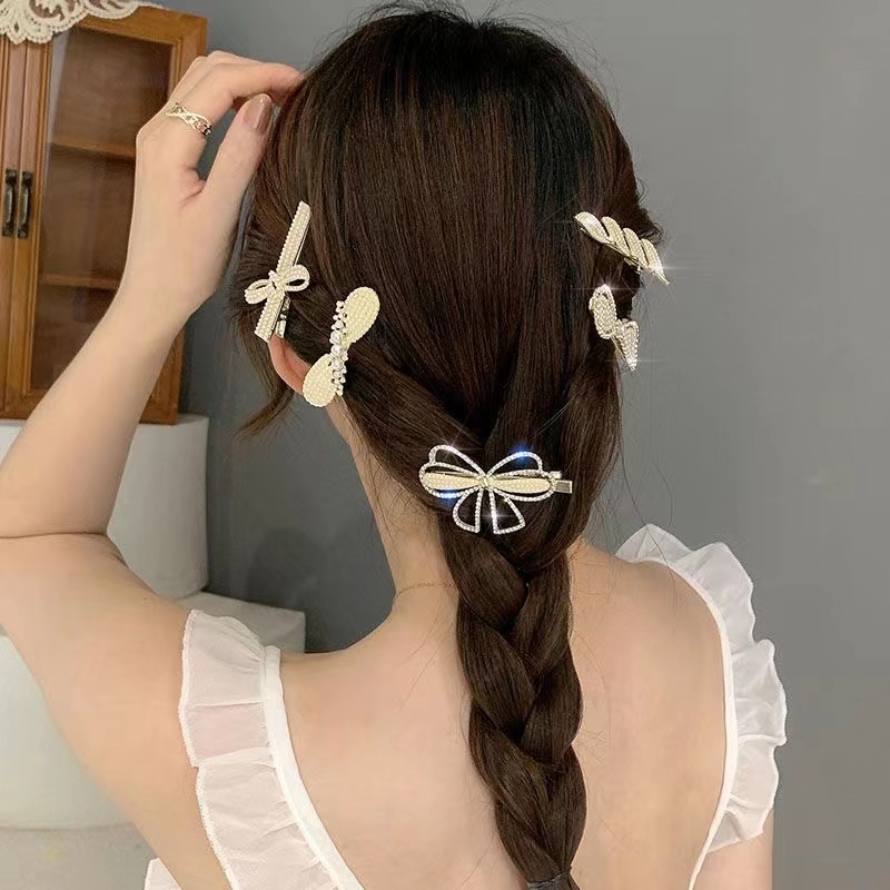 IFYOU Jepit Rambut Bentuk Pita Aksen Mutiara Dan Berlian Imitasi Bahan Alloy Gaya Vintage Korea Untuk Wanita