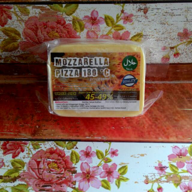 

Mozzarella pizza