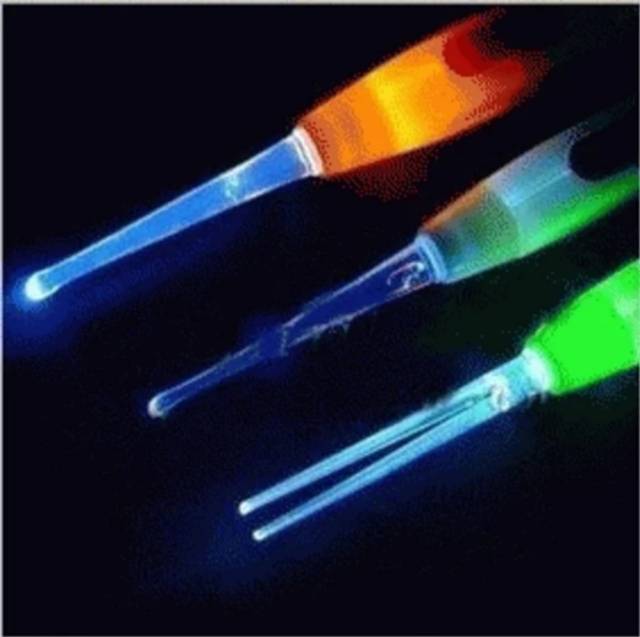 KOREK KUPING SENTER LED NYALA EARPICK FLASH LIGHT LAMPU ANAK SOUVENIR