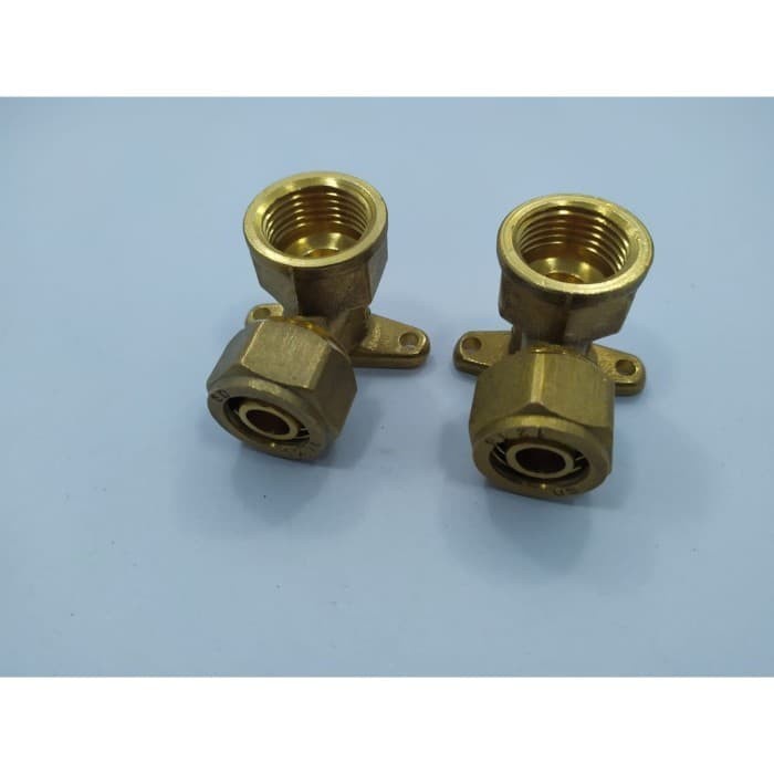 PTMndri - SOKET SAMBUNGAN AIR PANAS KUNINGAN - L DRAT DALAM WALL FLANGE
