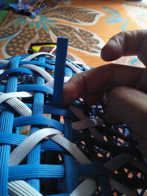 Lampion Gantung Bentuk Bulat Bahan Rotan Sintetis - Tempat Lampu - Wadah Lampu - Kap Lampu Bundar