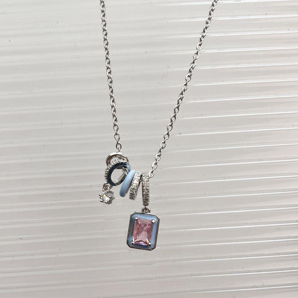 Mxbeauty Square Pendant Kalung Perempuan Rantai Klavikula Mengkilap Perhiasan Fashion Hadiah Teman Gadis Leher Choker