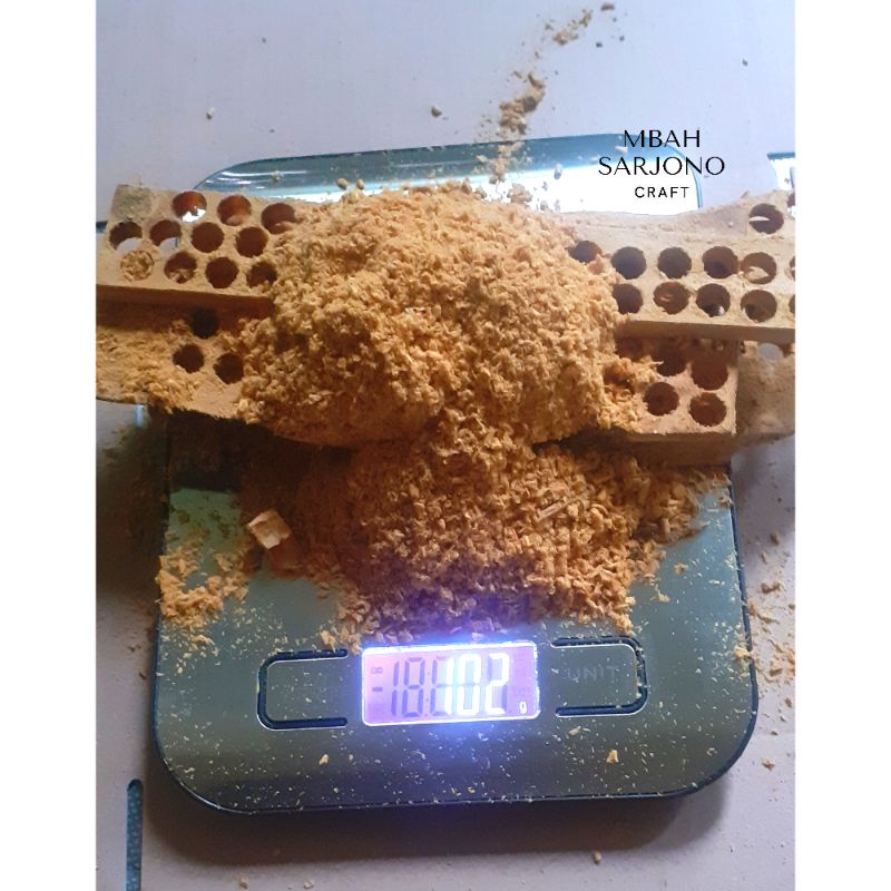 Potongan Kayu Cendana Kupang NTT 100gr/Sandalwood/Tatalan Kayu Cendana Kupang NTT/Kayu Cendana/Cenda