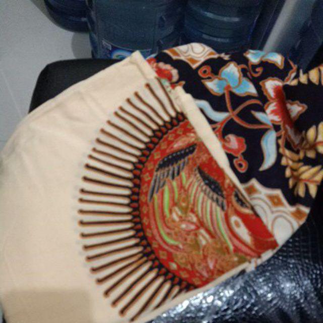 Baju Batik Wanita Asimetris Kaftan 002 Zein Batik Solo