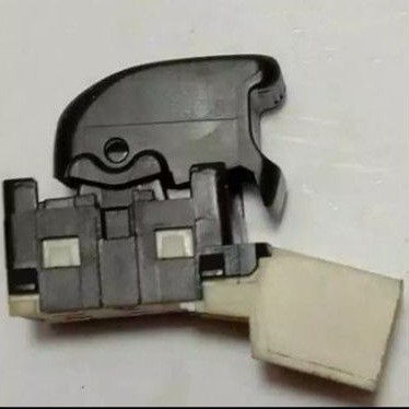 Saklar Power Window  Avanza- Xenia Lama