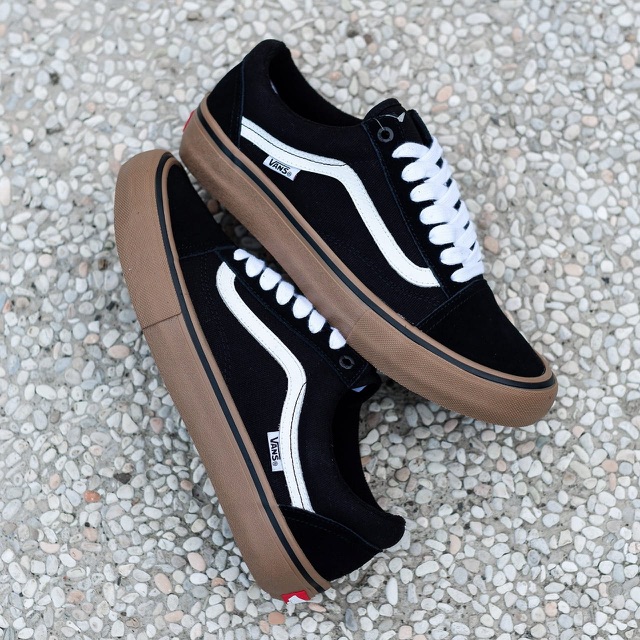 gumsole old skool shoes