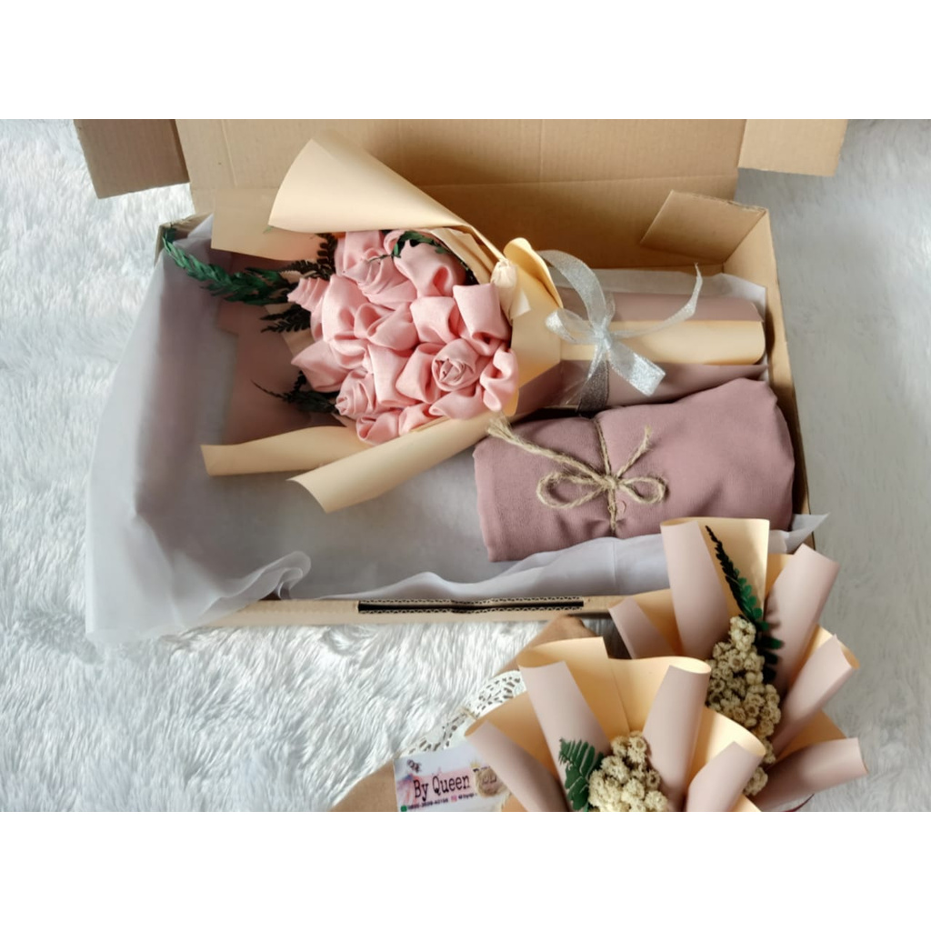 buket hijab / buket bunga hijab /hampers hijab/gift box hijab + pashmina