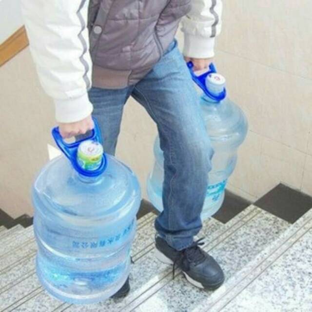 Alat Bantu Angkat Galon Minum - Pengangkat Galon Holder Kitchen Mineral Water