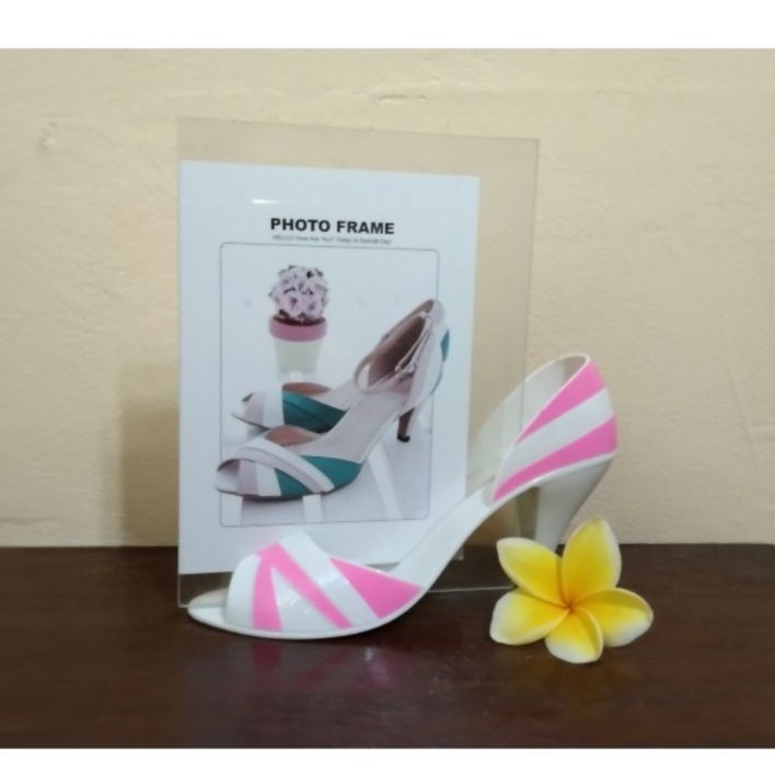 Vogue photo frame foto frame bingkai foto unik sepatu hak