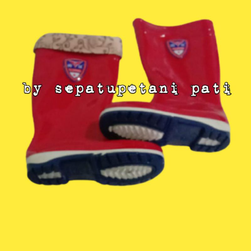 Sepatu Boots Wanita Anti Air / Sepatu Boots Hujan Low Heels Bahan Karet Untuk Wanita/AP BOOT/SEPATU BOOT BUT WANITA PRIA PEREMPUAN IMPORT LENTUR KEBUN PASAR LADANG TAMAN ANTI AIR HUJAN BANJIR BELING KEONG BENDA TAJAM