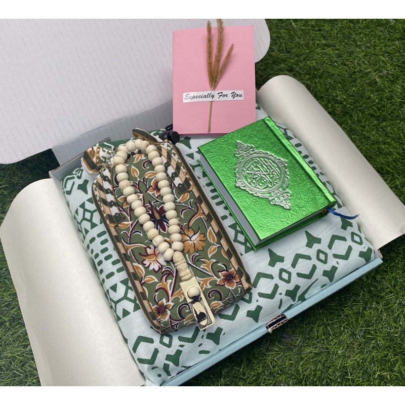 Paket Alat Sholat/Hamper alat sholat/kado wisuda/Kado Ulang tahun/Wedding gift/Kado Anniversary/Kado Cewek/Kado islami/gift box/birthday gift/kado pernikahan/kado wedding/kado nikah islami/kado pacar/hampers alat sholat/hampers islami/kado islami/giftbox