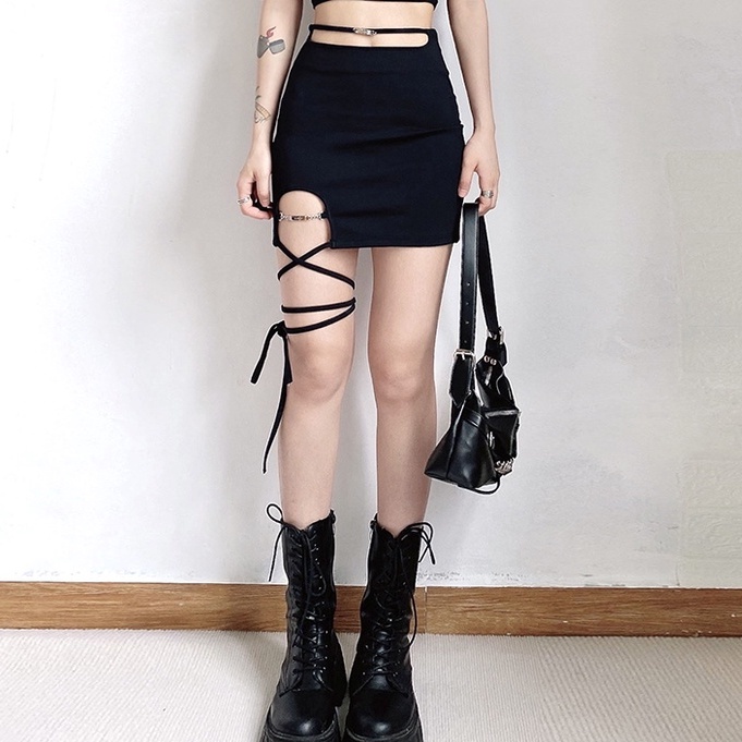 【AMY J】Strap Design High Waist Mini Skirt with Side Split 7046