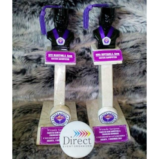 CENDRAMATA WISUDA PATUNG MARMER