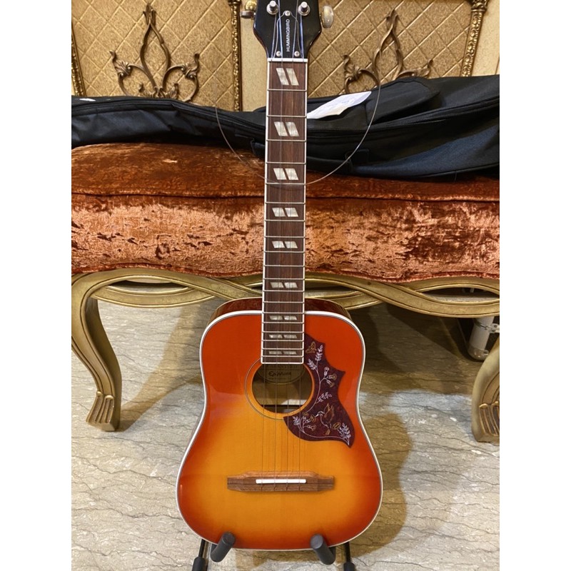 UKULELE EPIPHONE HUMMINGBIRD TENOR ELEKTRIK AKUSTIK