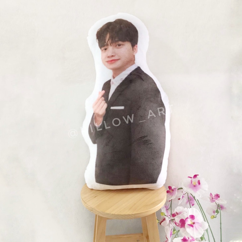 Pillowart - Bantal Boneka Karakter Custom Foto / Kpop / Anime / Hadiah 75cm - ART001