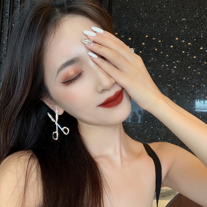 Anting Panjang Desain Gunting Bahan 925 Silver Zircon Gaya Korea