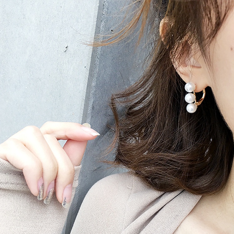 Anting-anting retro Hong Kong mutiara halus Korea all-match anting-anting sederhana sosialita anting