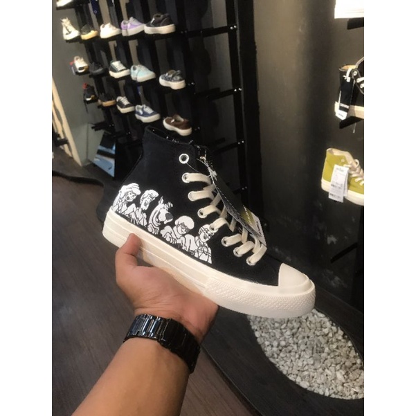 Converse x Scooby-Doo High