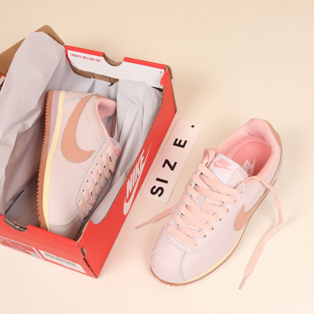 Nike Cortez Classics Leather Lux Pearl Pink