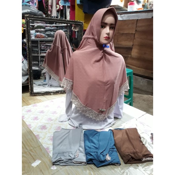 hijab serut renda