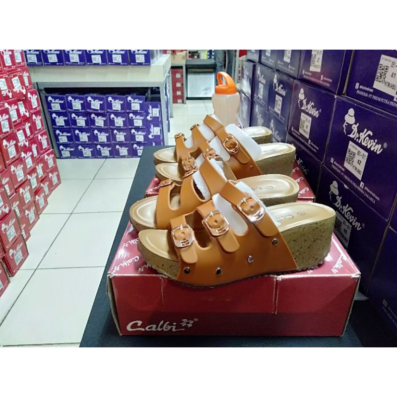wedges calbi