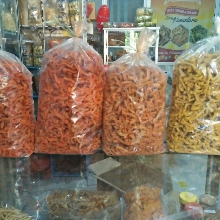 

TERLARIS Kripik Usus Monster Aneka Rasa 1kg